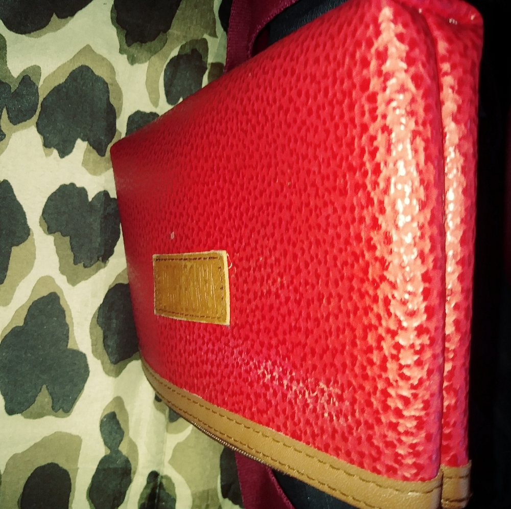 Gloria Vanderbilt Change Pouch
